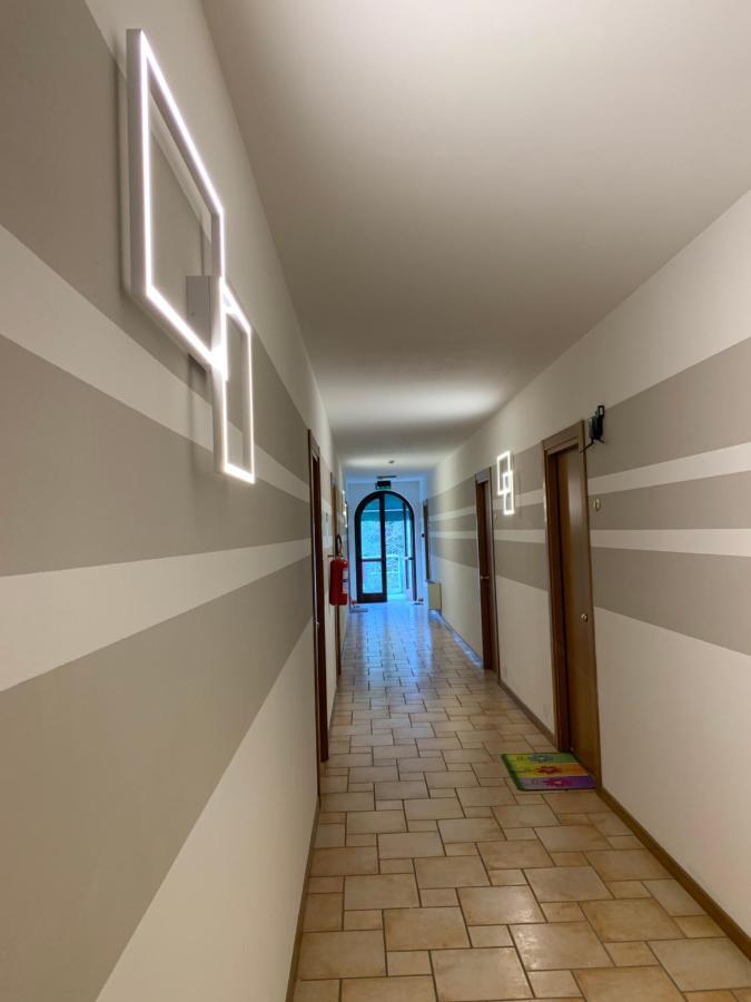 Hotel Lory Ficarolo Экстерьер фото
